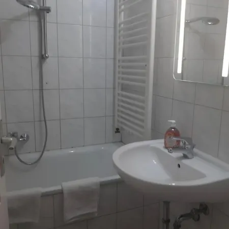 Appartement Schoene In Attraktiver Lage Hannover
